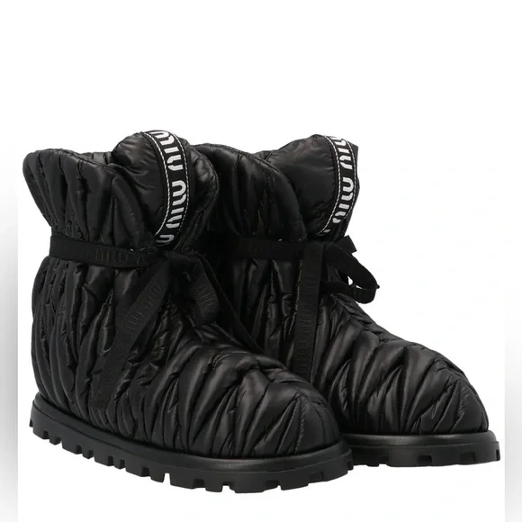 Miu Miu Women’s 35.5 (US 5.5) Matelassé Padded Ankle Boots - Picture 3 of 9